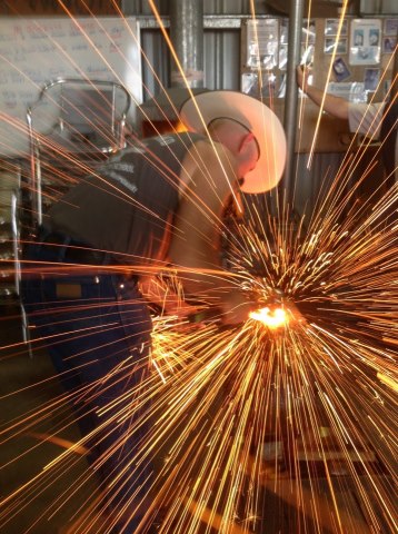 375040_621733801189916_1860213695_n-2